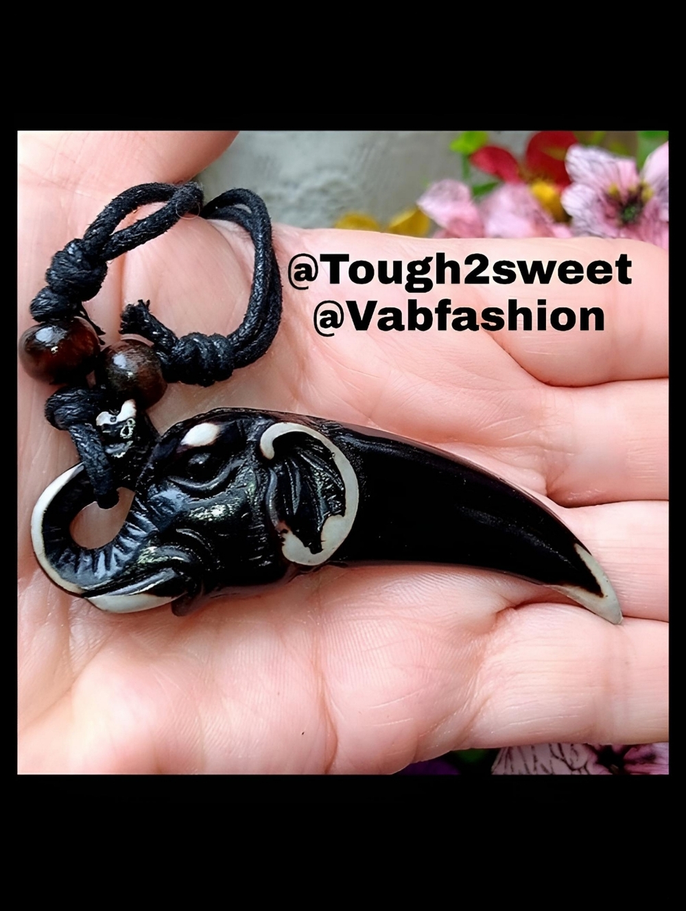 🆕️ARTISAN CARVED RESIN HIGHLY DETAILED ELEPHANT NECKLACE(EL13)